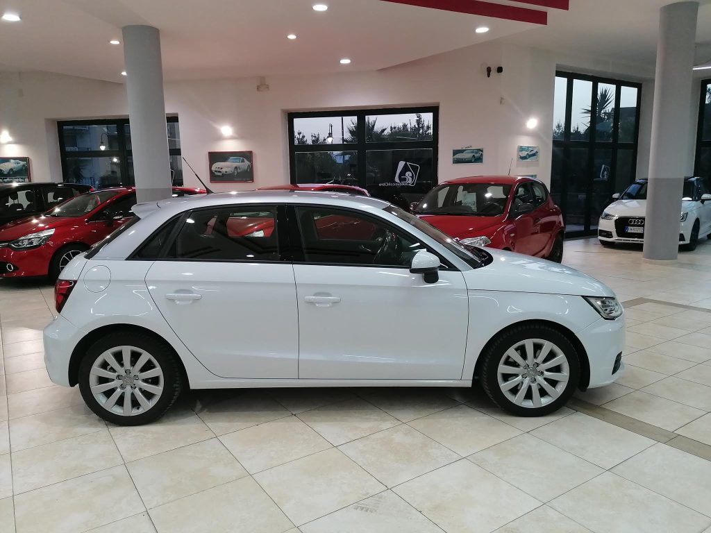 Audi A1 sportback 1.6 tdi Sline interno - Cambio automatico