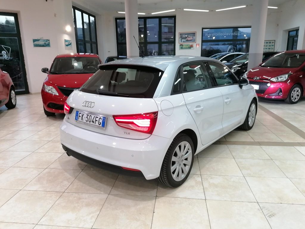 Audi A1 sportback 1.6 tdi Sline interno - Cambio automatico