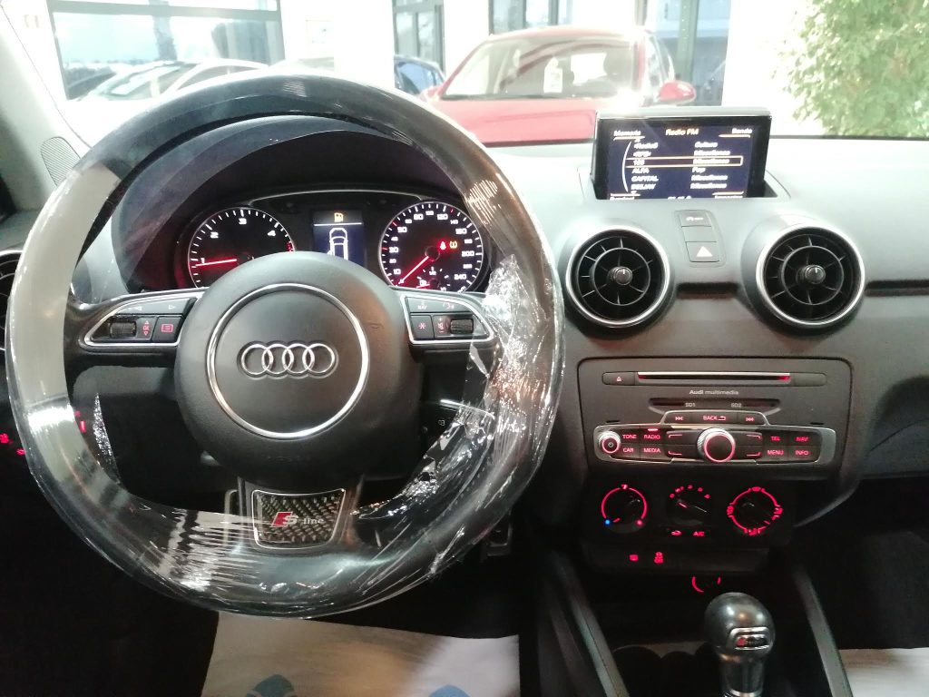 Audi A1 sportback 1.6 tdi Sline interno - Cambio automatico