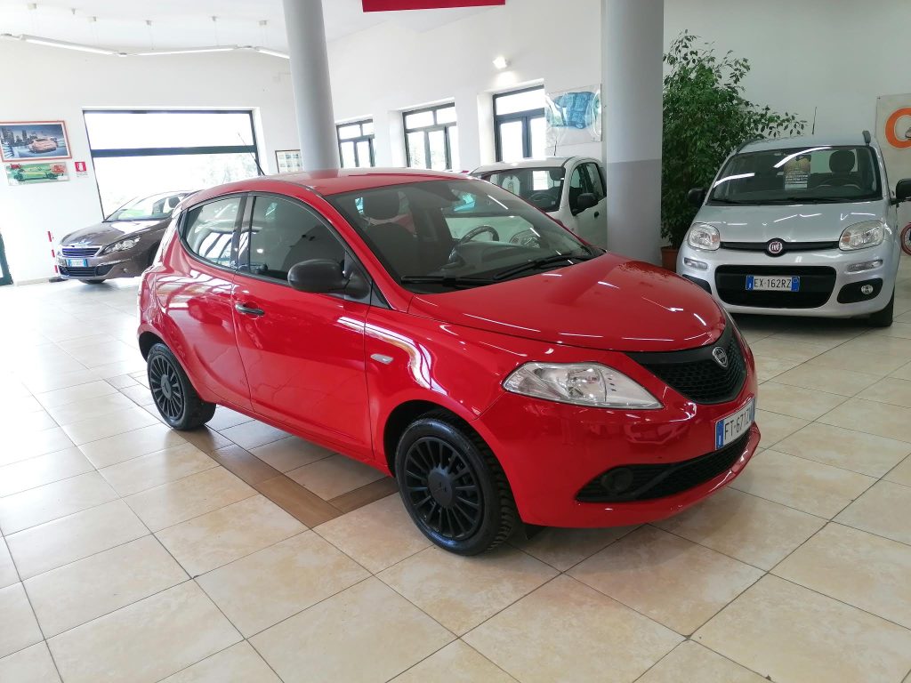 Lancia Ypsilon 1.2 5P Elefantino Blu - Neopatentati