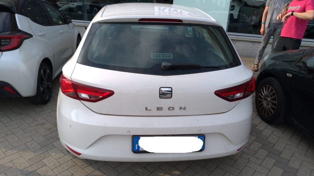 Leon 1.6 TDI 90 cv - Neopatentati Ok