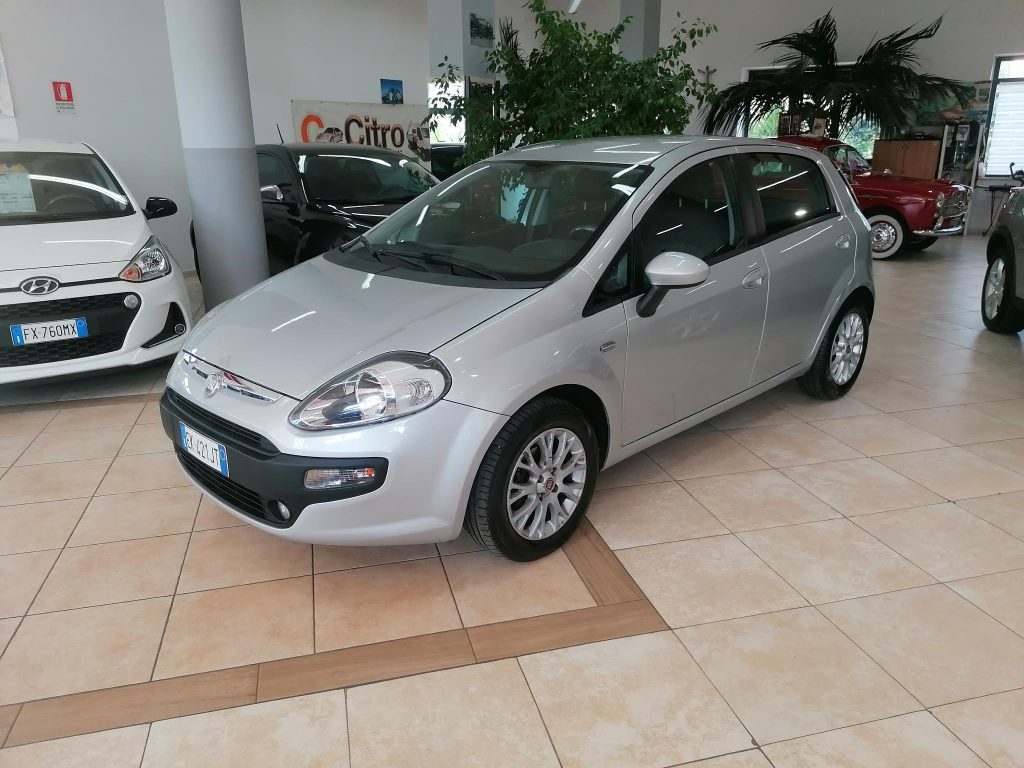 FIAT PUNTO EVO 1.2 BENZINA(ADATTA NEOPATENTATI)