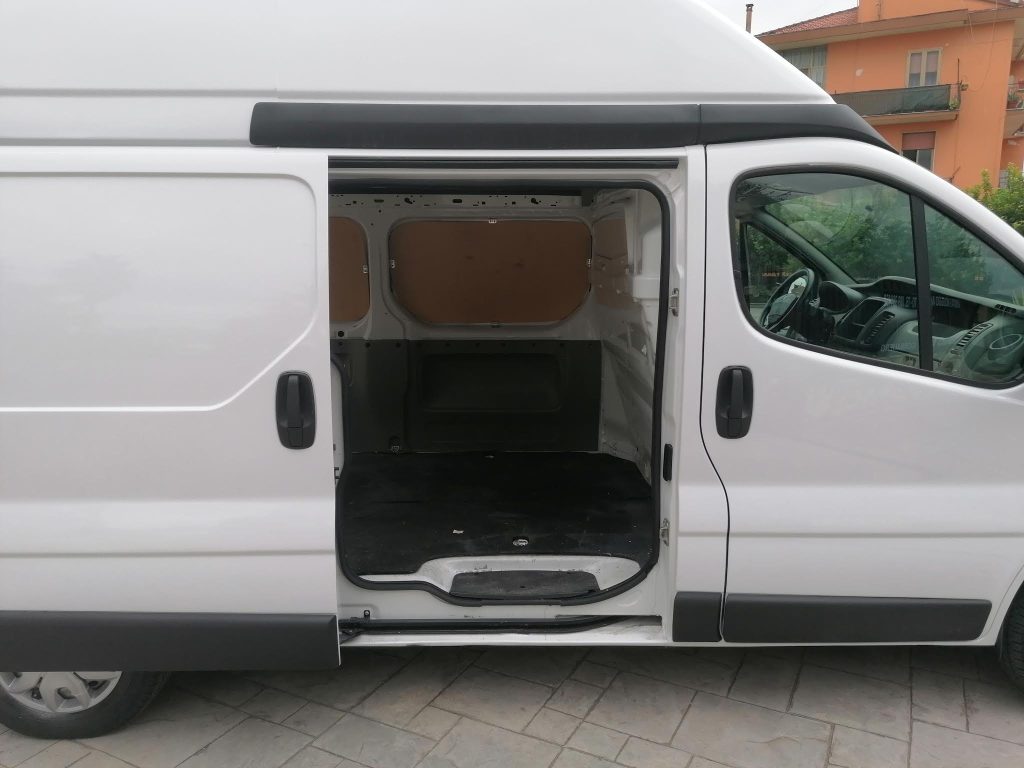 RENAULT TRAFIC FURGONE TETTO RIALZATO + PORTA LATERALE