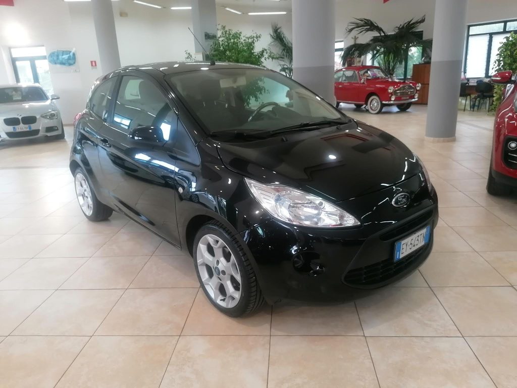 FORD KA BLACK&WHITE EDITION 1.2 BENZINA (NEOPATENTATI)