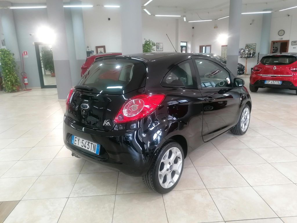 FORD KA BLACK&WHITE EDITION 1.2 BENZINA (NEOPATENTATI)