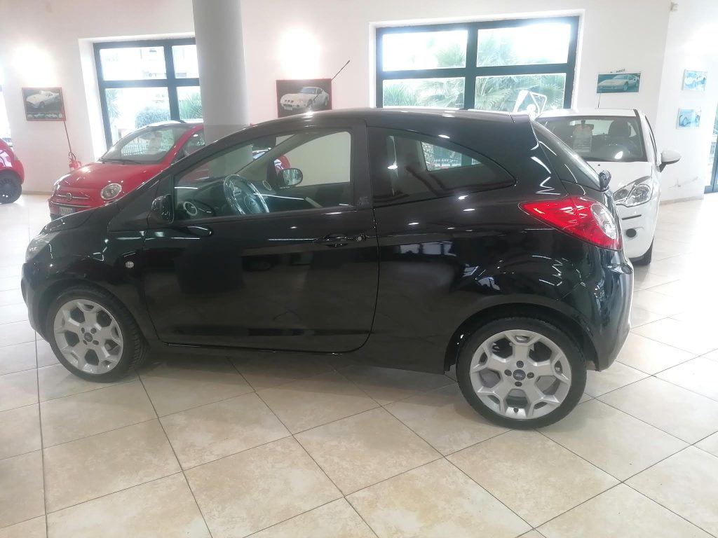 FORD KA BLACK&WHITE EDITION 1.2 BENZINA (NEOPATENTATI)