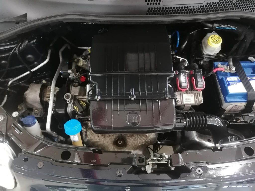 FIAT 500 1.2 BENZINA CAMBIO AUTOMATICO(ADATTA NEOPATENTATI)