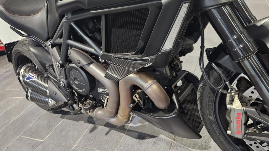 DUCATI DIAVEL 1.2 DARK