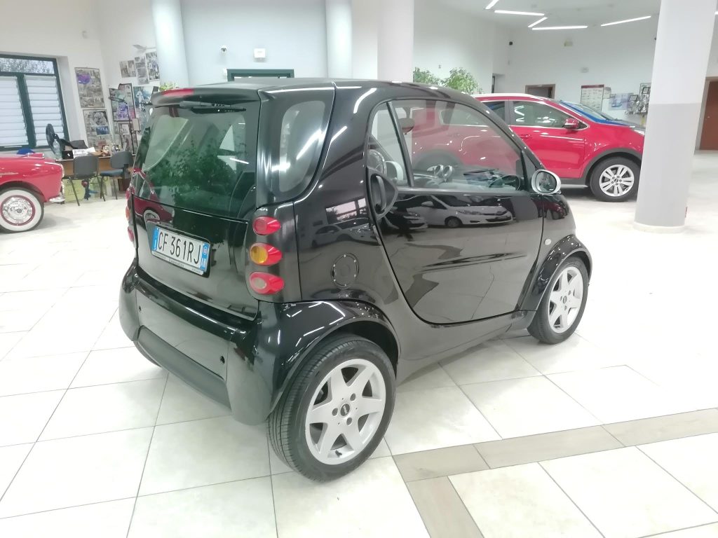 SMART FORTWO PASSION 700 AUTOMATICA(ADATTA NEOPATENTATI)