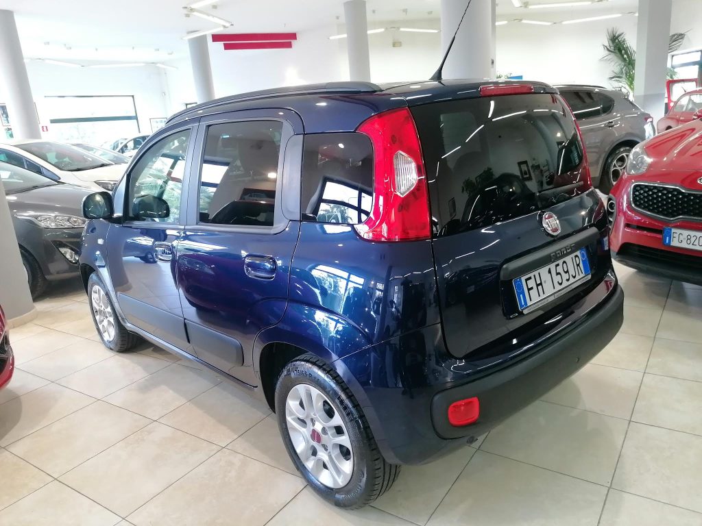 FIAT PANDA 1.2 BENZINA LOUNGE(ADATTA NEOPATENTATI)