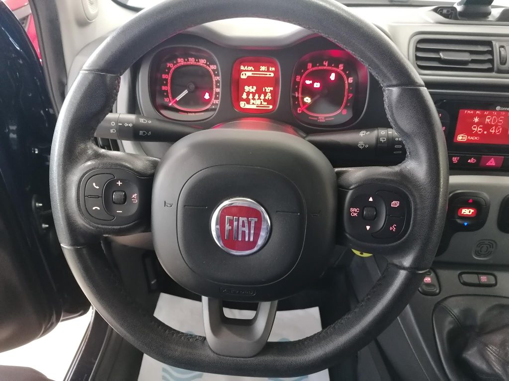 FIAT PANDA 1.2 BENZINA LOUNGE(ADATTA NEOPATENTATI)