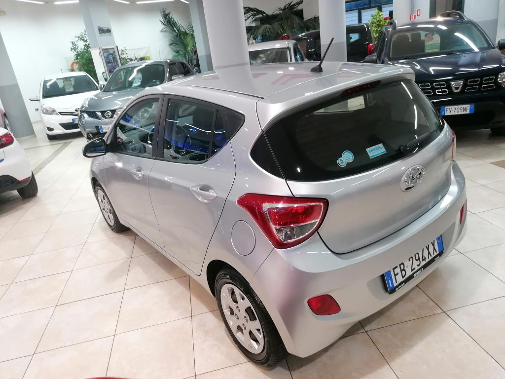 HYUNDAI i 10 BENZINA  SOUND EDITION