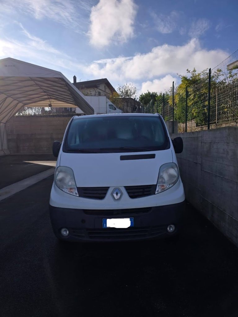 RENAULT TRAFIC FURGONE