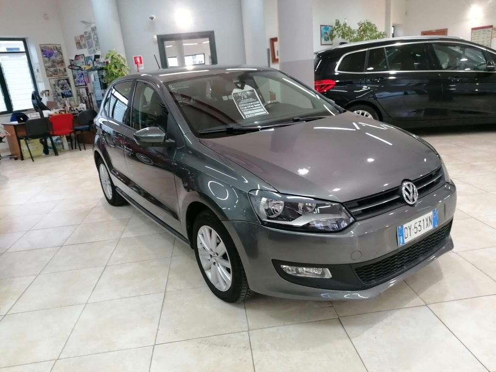 VOLKSWAGEN POLO 1.2 BENZ.+GPL COMFORTLINE(OK NEOPATENTATI)