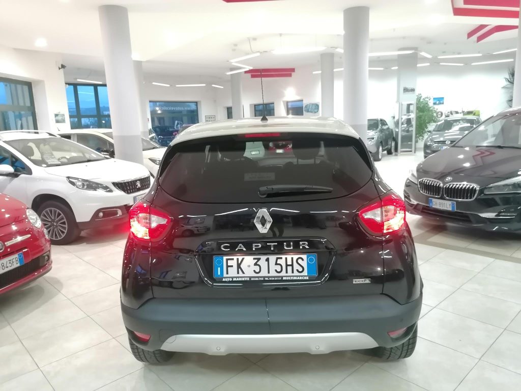 RENAULT CAPTUR 1.5 DCI R-LINK INTENS B-Color