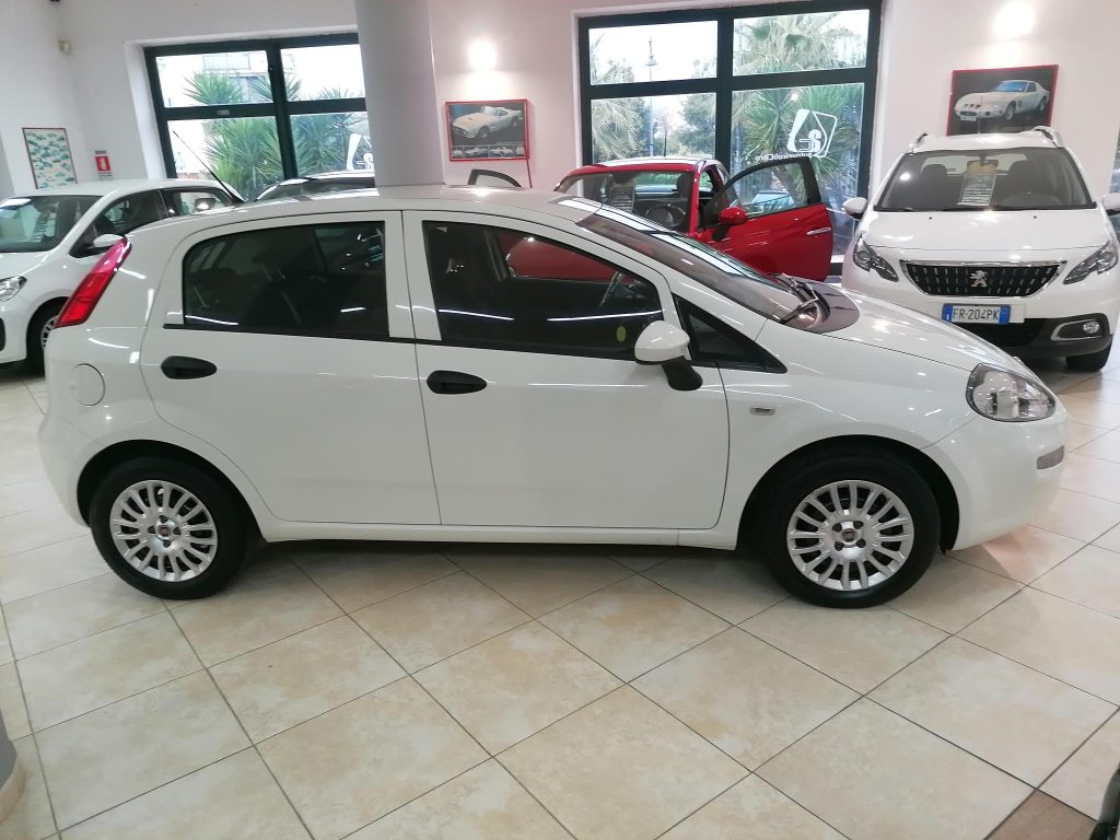 FIAT PUNTO EVO 1.2 GPL(ADATTA NEOPATENTATI)