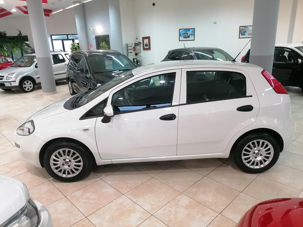 FIAT PUNTO EVO 1.2 GPL(ADATTA NEOPATENTATI)