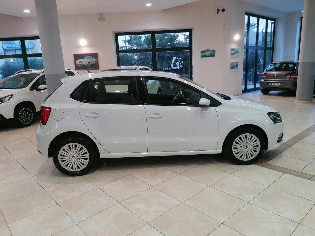 VOLKSWAGEN POLO 1.2 TSI BENZ. FRESH BLUEMOTION(OK NEOPATENTATI)